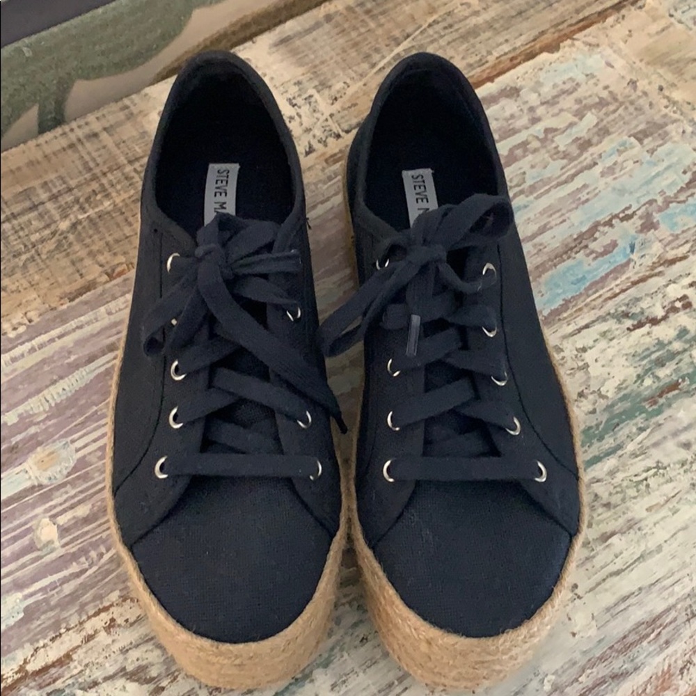 Steve Madden navy blue beach platform